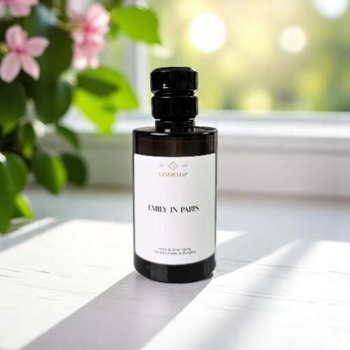 Emily in Paris room and linen spray 100 ml